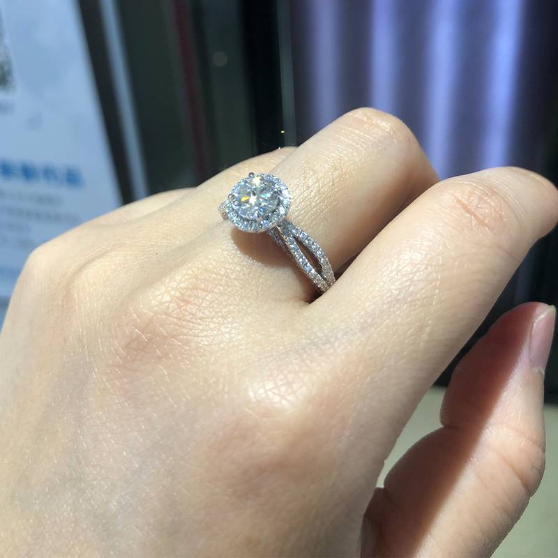 圆包Women's RingS925银镀白金定制选款主石Moissanite1.0ct/副石高碳钻